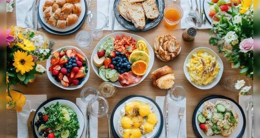 1+1 Lunch, Dinner & Brunch